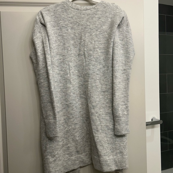 Wilfred aritzia cardigan - Picture 3 of 3